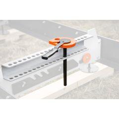 Log clamp with mounting bracket, B1001